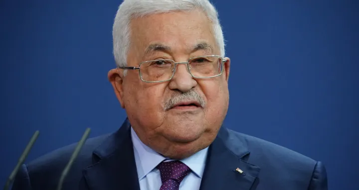 epa10124412 Palestinian President Mahmoud Abbas speaks during a joint press conference with German Chancellor Olaf Scholz (not pictured) at the Chancellery in Berlin, Germany, 16 August 2022. German Chancellor Olaf Scholz and Palestinian President Mahmoud Abbas met for bilateral talks. EPA/CLEMENS BILAN/Clemens Bilan