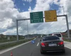 nesreća na autoputu, automobil udario radnika, nesreća između kaknja i visokog/Crna Hronika