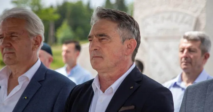 Član Predsjedništva BiH Željko Komšić prisustvuje ceremoniji otvaranja spomen-parka "Vlašić" na Vlašiću/