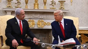 Benjamin Netanyahu i Donald Trump u Bijeloj kući//
