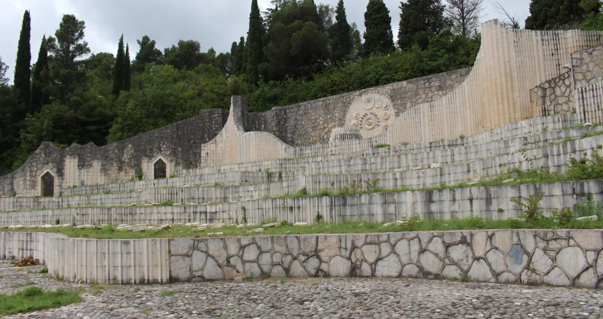 Partizansko spomen- groblje u Mostaru/Samra Tufek
