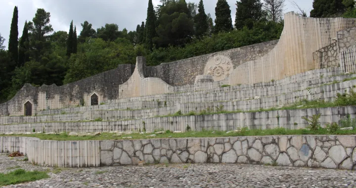 Partizansko spomen- groblje u Mostaru/Samra Tufek