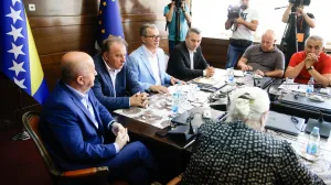 Radni sastanak rukovodstva Organizacionog odbora za obilježavanje 11. jula 1995. godine, 30. godišnjice genocida nad Bošnjacima/Damir Deljo