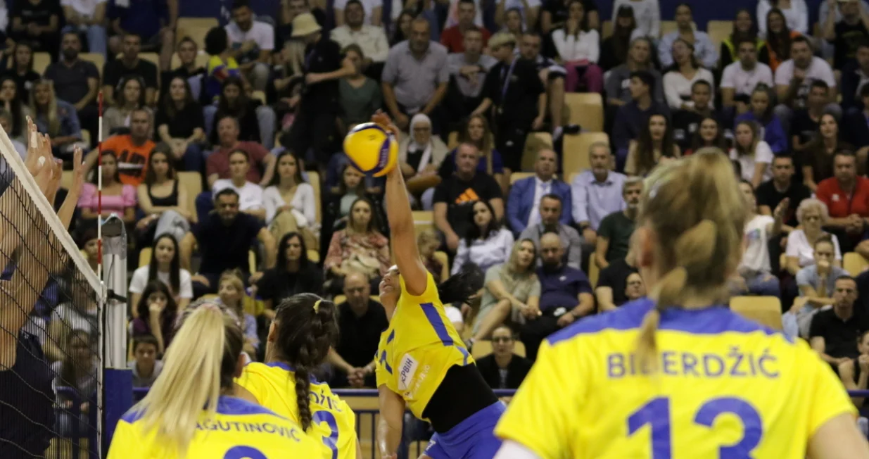 ODBOJKA ŽENE: Bosna i Hercegovina - Grčka 