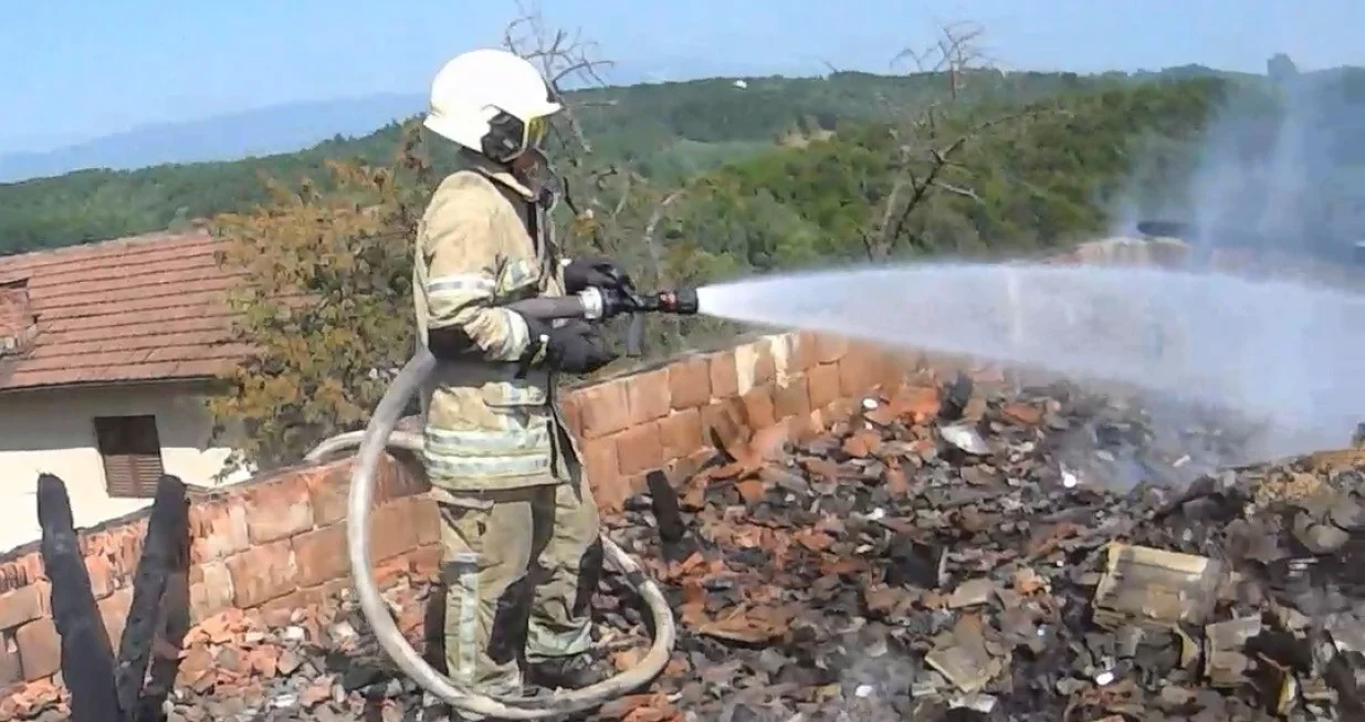 Intervenirali vatrogasci/Vatrogasci Prijedor/