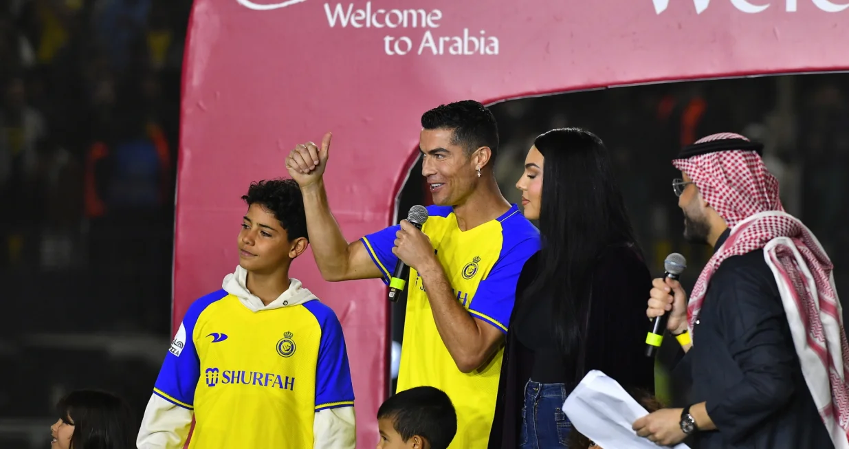 epa10387573 Portuguese soccer player Cristiano Ronaldo, his partner Georgina Rodriguez, and children attend a presenting ceremony at Mrsool Park stadium, in Riyadh, Saudi Arabia, 03 January 2023. Cristiano Ronaldo will be presented at Mrsool Park stadium on 03 January after he signed a contract for Al-Nassr FC untill 2025. EPA/STR