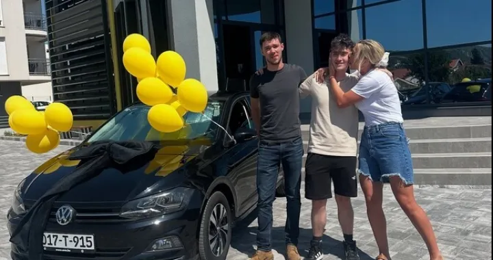 Ilijana Bodlović Anny Chanel poklonila automobil svom zaposleniku Facebook/Facebook