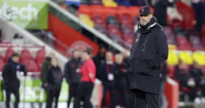 epa10386596 Liverpool manager Jurgen Klopp reacts prior to the English Premier League soccer match between Brentford FC and Liverpool FC in Brentford, Britain, 02 January 2023. EPA/Kieran Galvin EDITORIAL USE ONLY. No use with unauthorized audio, video, data, fixture lists, club/league logos or 'live' services. Online in-match use limited to 120 images, no video emulation. No use in betting, games or single club/league/player publications