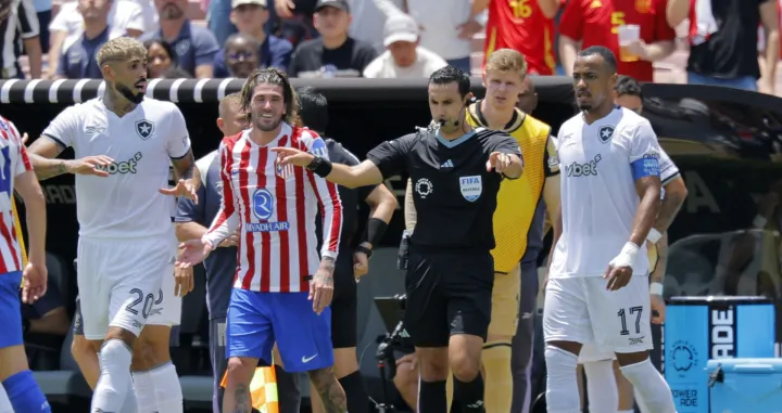 FOTO: REUTERS/Mike Blake