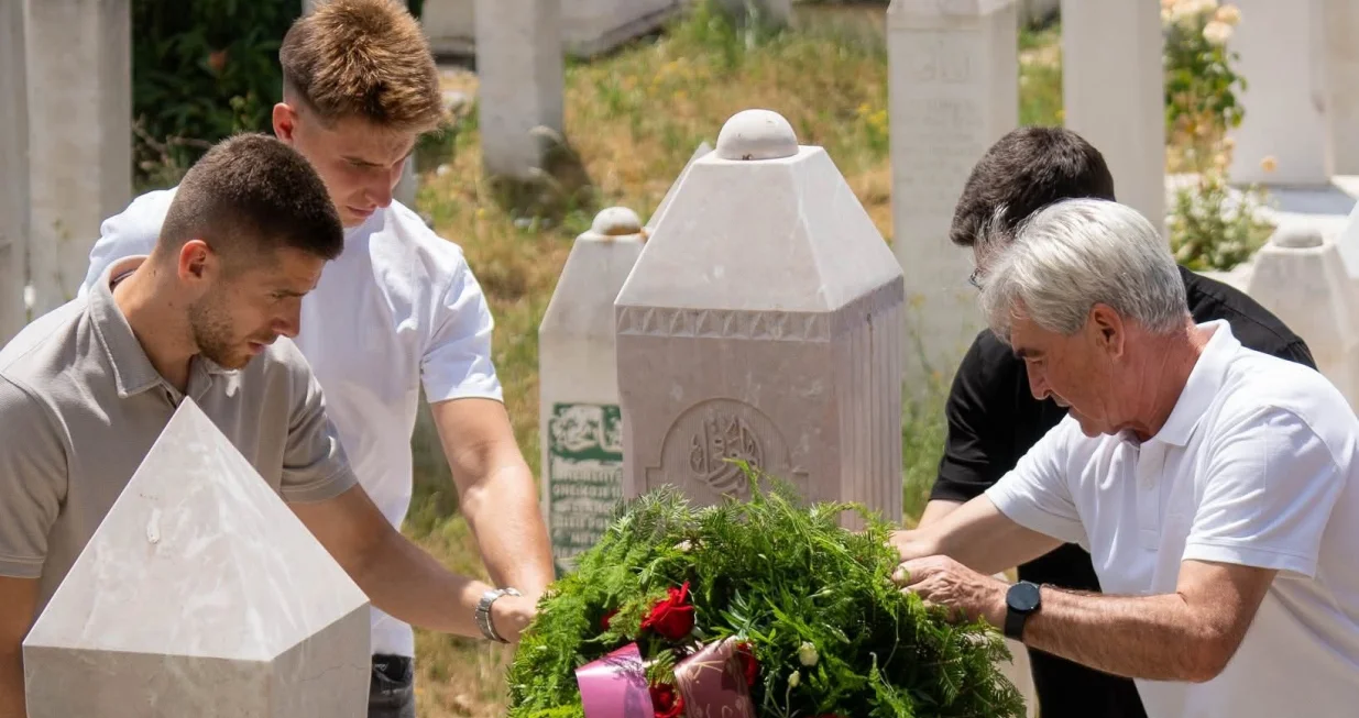 Odavanje počasti Vahidinu Musemiću