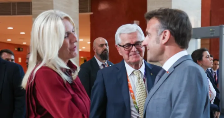 Željka Cvijanović i francuski predsjednik Emmanuel Macron, susret u Sevilli/Instagram