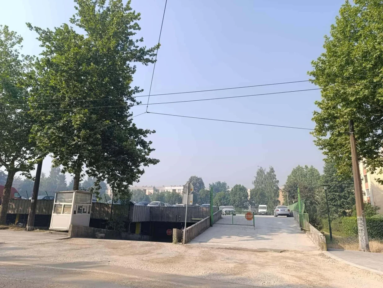 Dim je uzrokovan požarom na deponiji Krupačke stijene/Oslobođenje/