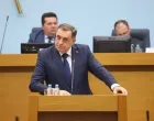 Dodik na sjednici NSRS-a/Rtrs