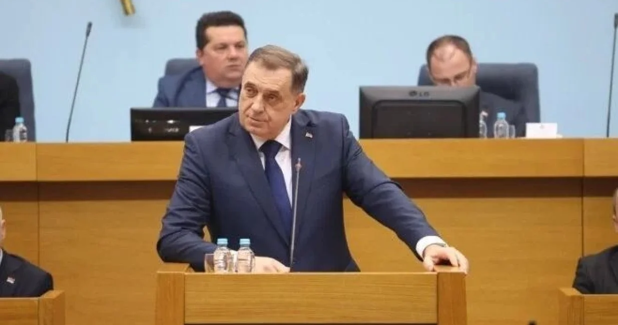 Dodik na sjednici NSRS-a/Rtrs