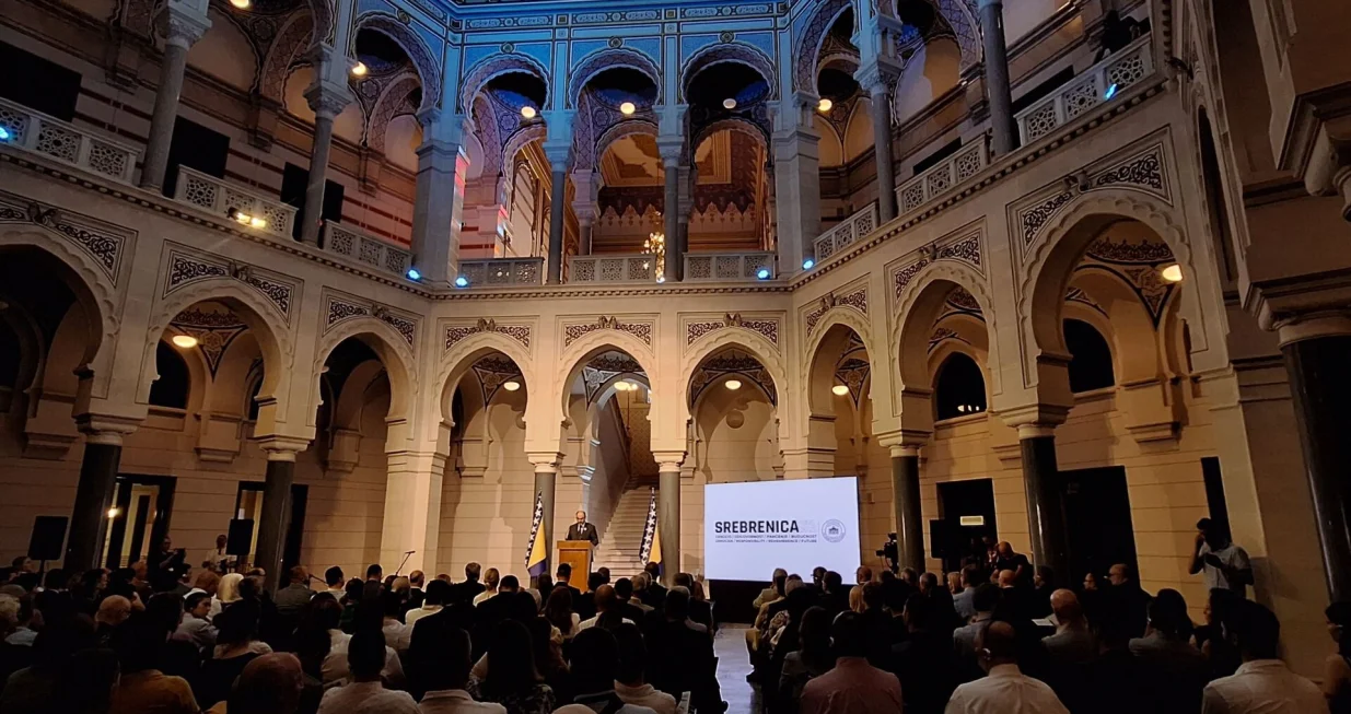 Počinje trodnevna međunarodna konferencija: "Srebrenica 30 godina poslije genocida/Selma Aščerić