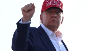 U.S. President Donald Trump wears a "Gulf of America" hat as he boards Air Force One to depart for Florida, at Joint Base Andrews, Maryland, U.S., July 1, 2025. REUTERS/Evelyn Hockstein  TPX IMAGES OF THE DAY/Evelyn Hockstein