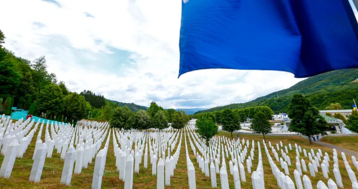 MC Srebrenica Potočari dan prije kolektivne dženaze/Damir Deljo