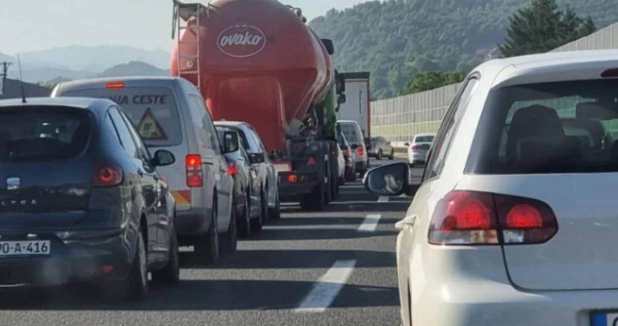 Kolone vozila/Čitatelj//