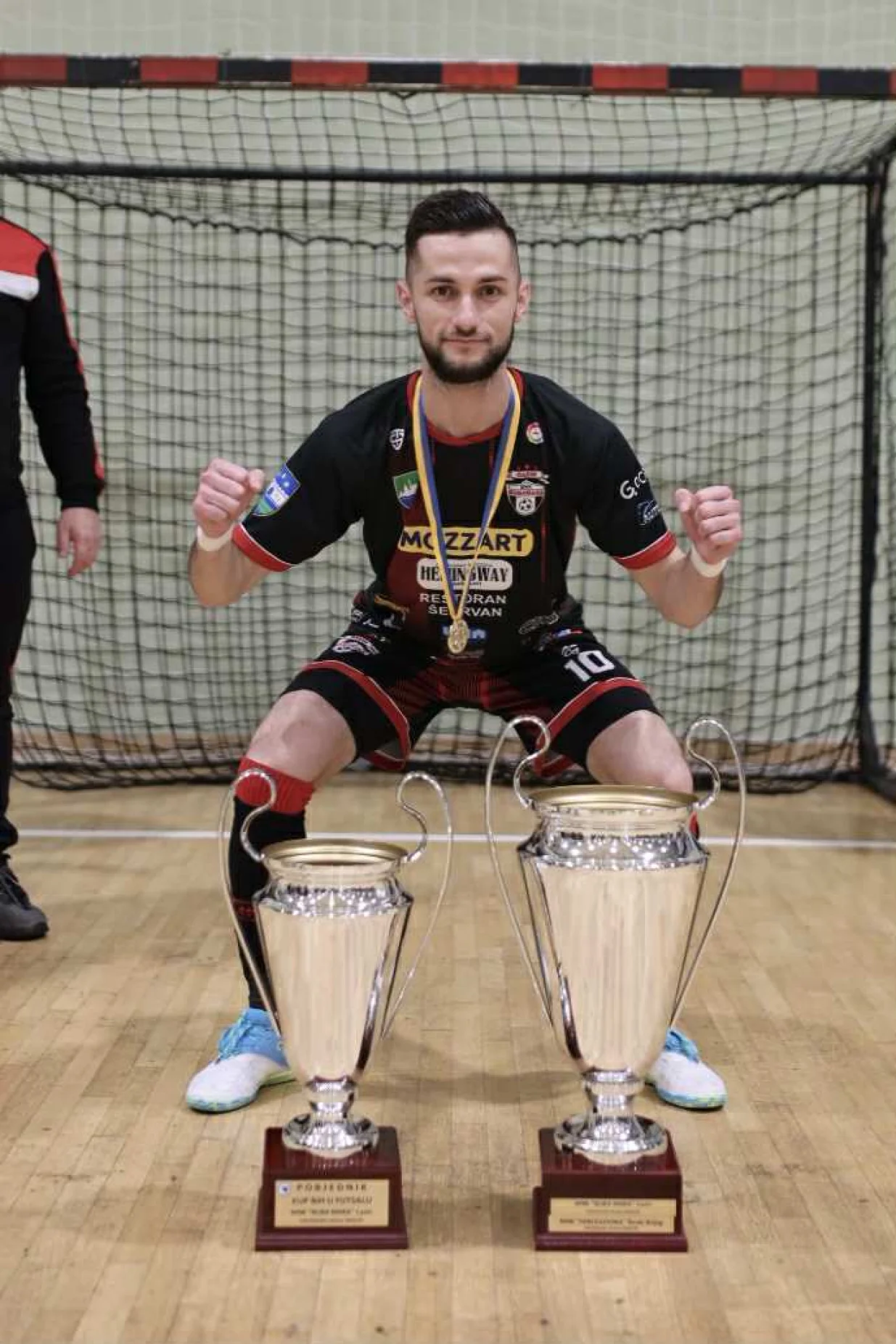 Prošić sa peharom Kupa BiH 