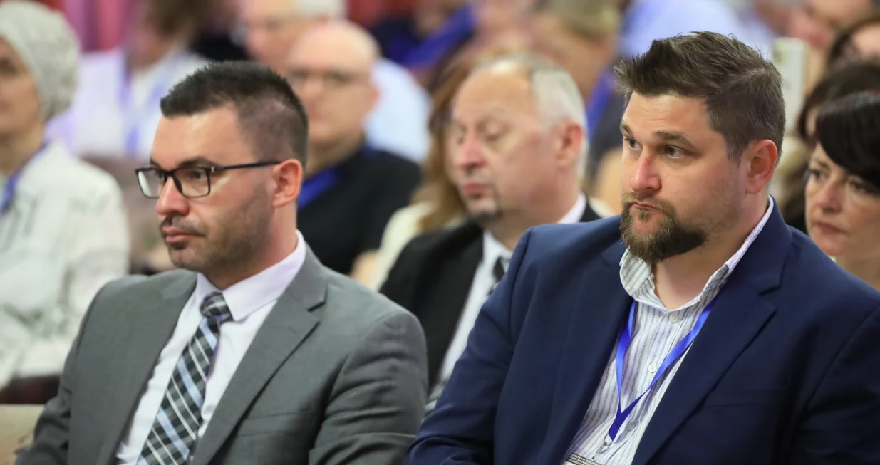 Rektorat unsa odgovornost za budućnost - srebrenica/Senad Gubelić