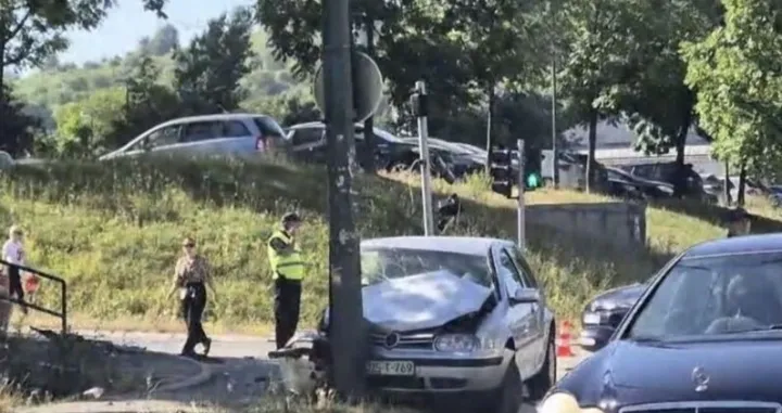 U sudaru su učestvovala dva vozila/Avaz/