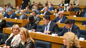 Posebna sjednica Narodne skupštine Republike Srpske zbog veta Željke Cvijanović, angažman EUFOR-a u hapšenju Milorada Dodika/