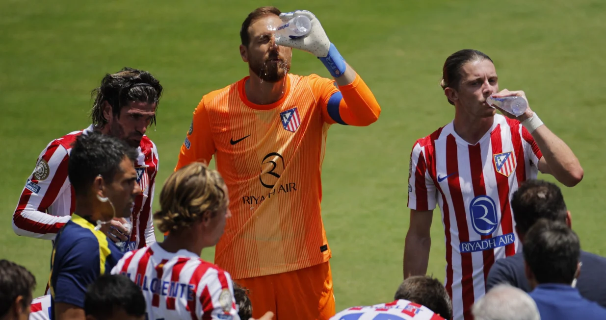 FOTO: REUTERS/Daniel Cole