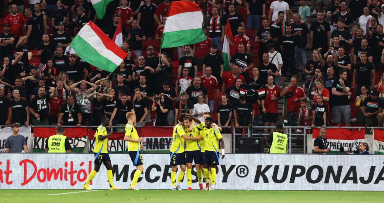 FOTO: REUTERS/Bernadett Szabo