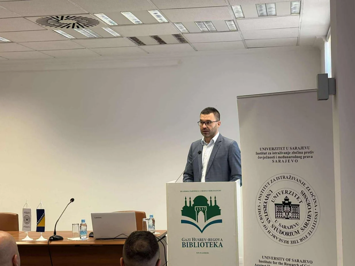 Naučni skup "Srebrenica - 30 godina od genocida: Kontinuitet zločina, negiranja i nestali" - Gazi Husrev-begova biblioteka/Nedim Fetahović