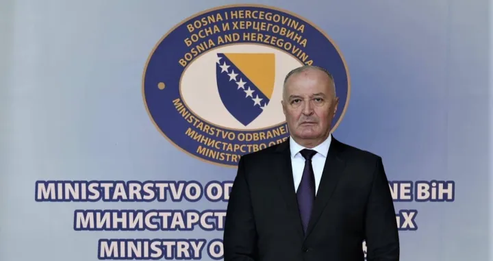 Ministar odbrane BiH Zukan Helez/Facebook