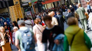 Dobro vrijeme šetnja galerija kraj aprila/Damir Deljo