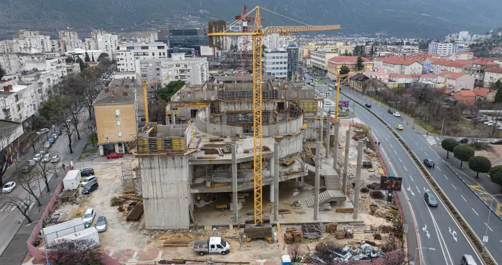 Gradilište Hrvatskog narodnog kazališta u Mostaru/Misao.hr