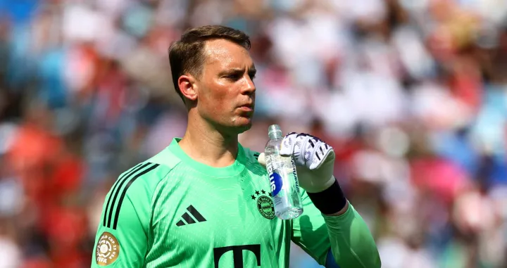 Soccer Football - FIFA Club World Cup - Group C - Benfica v Bayern Munich - Bank of America Stadium, Charlotte, North Carolina, U.S. - June 24, 2025 Bayern Munich's Manuel Neuer REUTERS/Kai Pfaffenbach