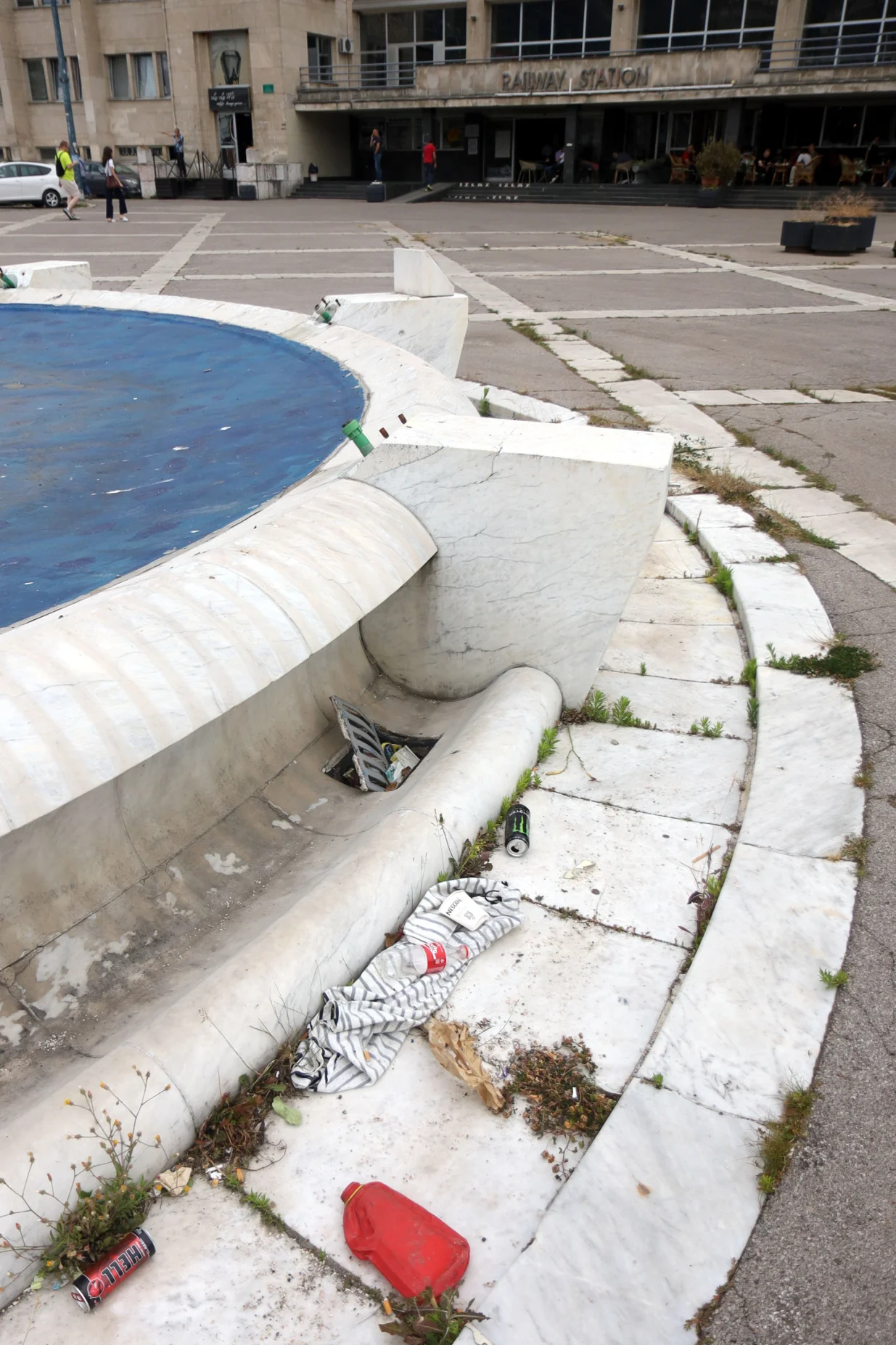 Željeznička stanica Sarajevo - TRG ŽRTAVA GENOCIDA U SREBRENICI/Senad Gubelić