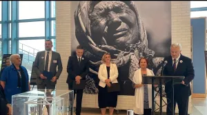 Elmedin Konaković, Denis Bećirović, Zlatko Lagumdžija; Povodom 30. godišnjice genocida nad Bošnjacima u Srebrenici, sinoć je u sjedištu Ujedinjenih nacija (UN) u New Yorku svečano otvorena izložba "Naslijeđe nade nakon genocida u Srebrenici: Putovanje nove generacije"//