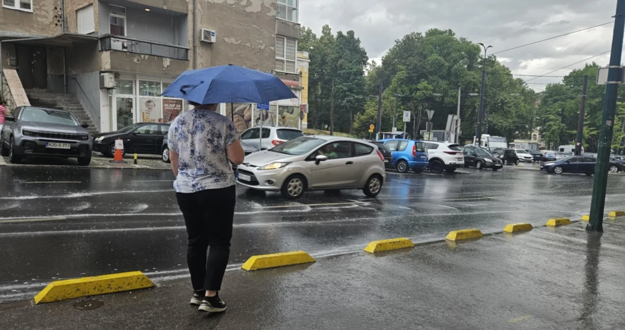 počela kiša, sarajevo, osvježenje/Lejla Sofradžija