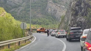 Formirale se kolone vozila/Hercegovina.info//