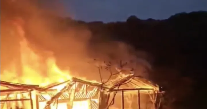 Požar na objektu "Sumer"/Crna Hronika