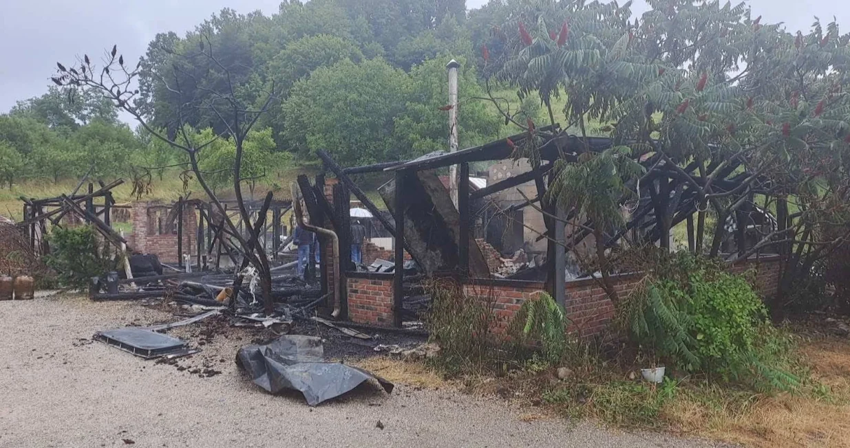 požar u restoran Sumer kod tuzle/Facebook