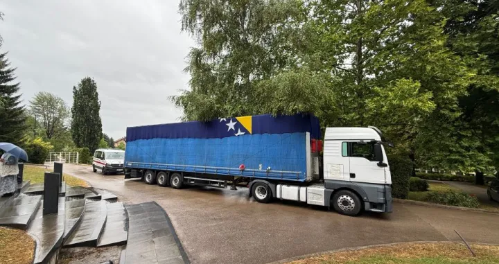 Tužna kolona sa tabutima krenula iz Visokog/visokoin.com/Visokoin.com