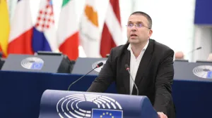 EP Plenary session - Protecting bees: advancing the EU's New Deal for Pollinators/Fred Marvaux