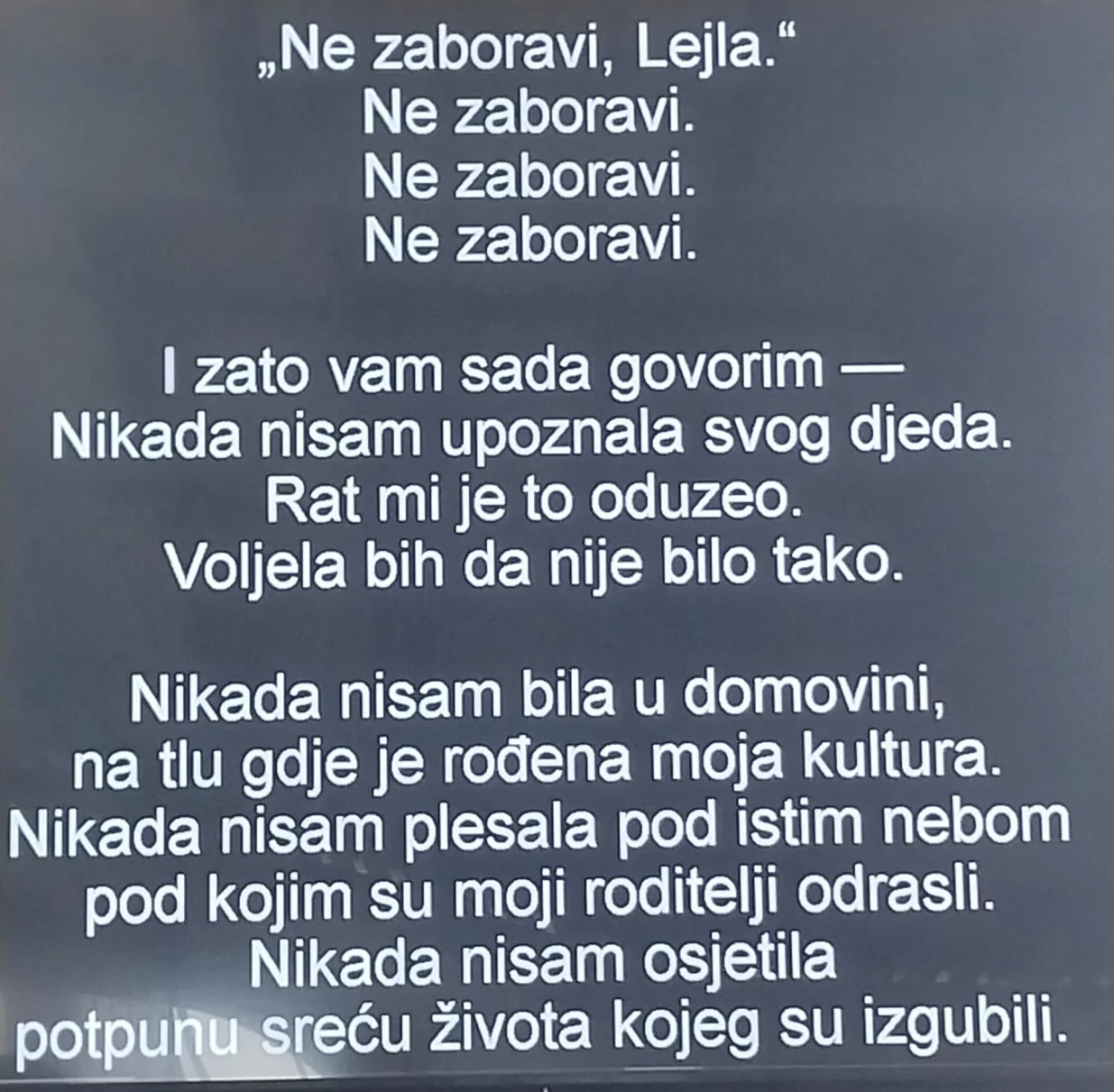 U organizaciji asocijacije "Djeca Srebrenice" u Australijsko-bosanskom islamskom centru Deer Park, na zapadu Melbournea, priređen je potresan komemorativni skup s kojeg je poslana snažna poruka mira//