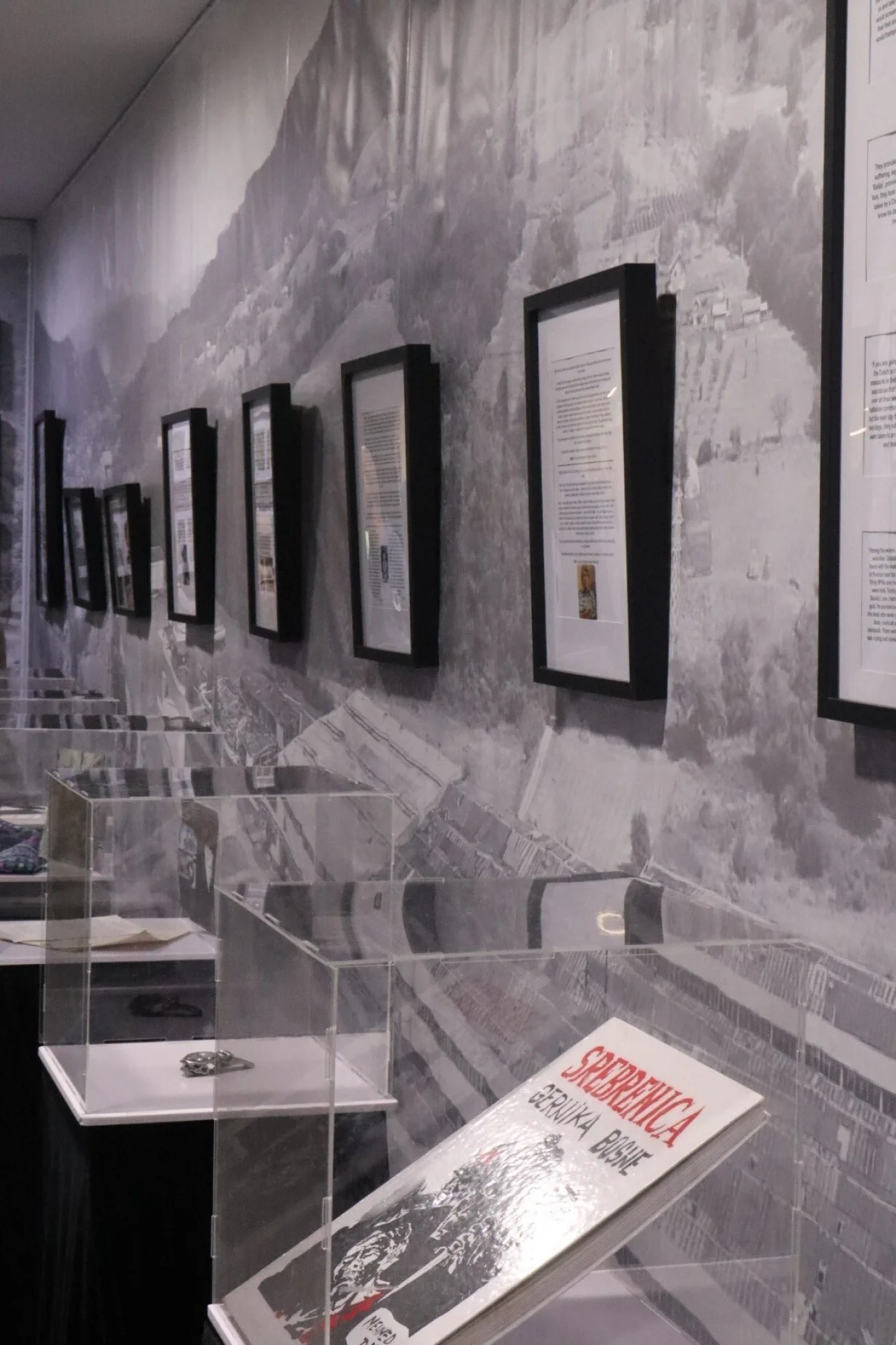 U organizaciji asocijacije "Djeca Srebrenice" u Australijsko-bosanskom islamskom centru Deer Park, na zapadu Melbournea, priređen je potresan komemorativni skup s kojeg je poslana snažna poruka mira//