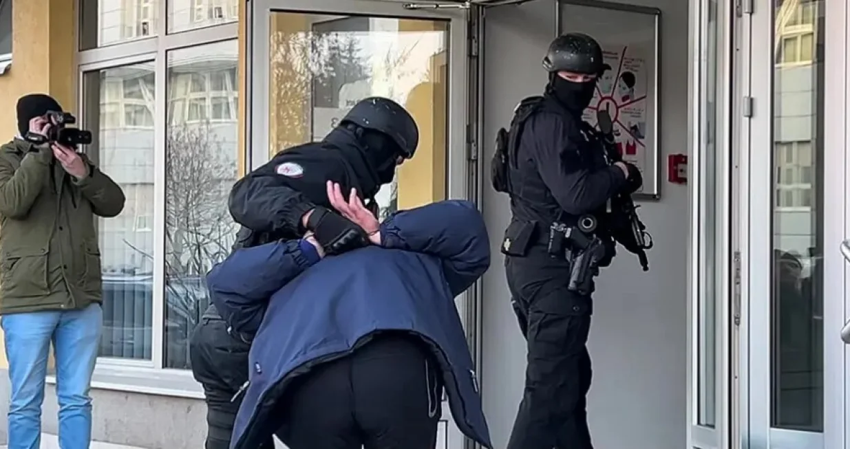 Sa ranijeg privođenja osumnjičenog/ATV//