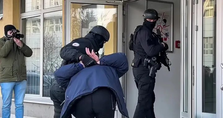 Sa ranijeg privođenja osumnjičenog/ATV//