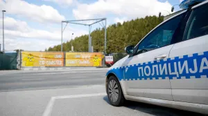 Bačena bomba na Sunnyland/Damir Deljo