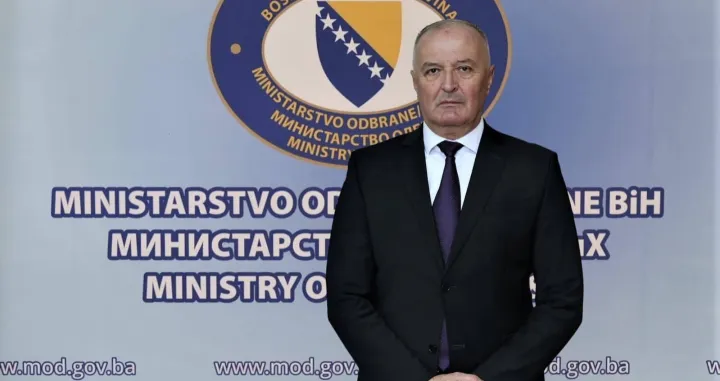 Ministar odbrane BiH Zukan Helez/Facebook