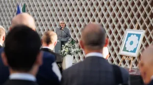 Nataša Pirc Musar; U dvorištu Muslimanskog kulturnog centra Ljubljana u srijedu, 9. jula, održana je centralna svečanost povodom 30. godišnjice genocida u Srebrenici, čime je zaključen višemjesečni memorijalni program//