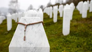 Memorijalni centar Potočari zimi/Damir Deljo