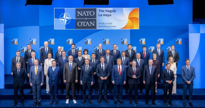 nato samit haag/Nato